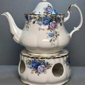 Royal Albert Moonlight Rose Medium Tekanna & Värmare | 800ml Benporslin England | Välj din möbel
