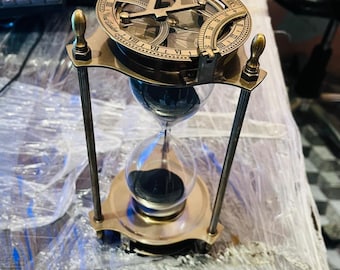 Vintage maritime Sanduhr aus Messing mit Sonnenuhrkompass auf der Oberseite Geschenk