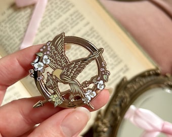 Pines de Sinsajo de Los Juegos del Hambre