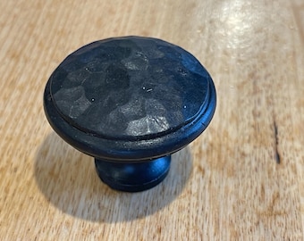 40mm hammered mushroom knob - beeswax finish.