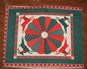 Vintage Christmas Reindeer Fabric Panel Mini Tree Skirt Pattern Quilt Block