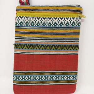 Pochette à fermeture éclair - Fabriquée à partir de costumes ukrainiens vintage