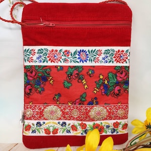 Sac Crossbody ukrainien vintage upcyclé