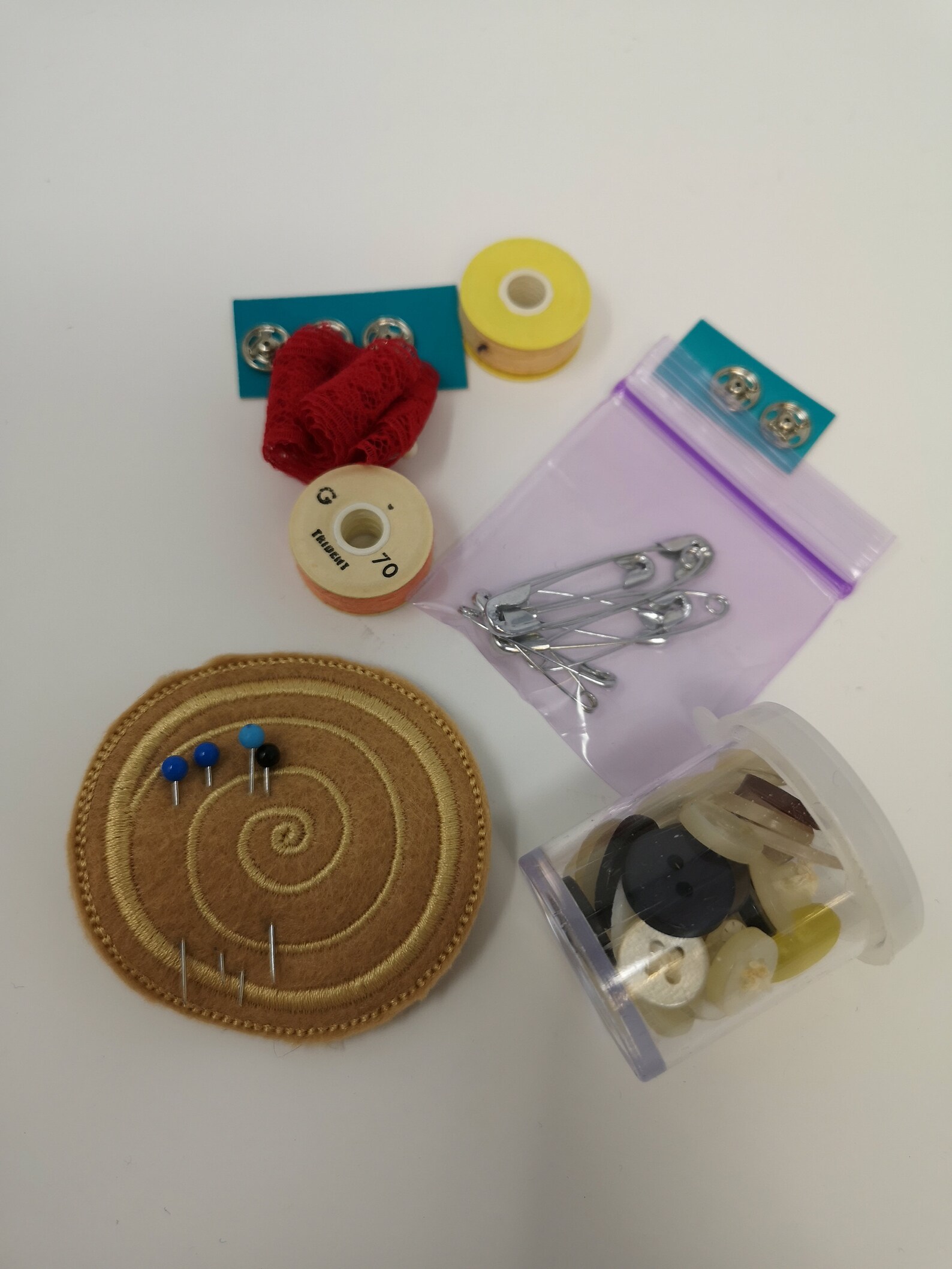 Cookie Tin Sewing Kit | Etsy