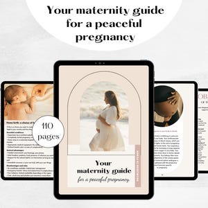 Peut inclure: Guide de maternité numérique affiché sur plusieurs tablettes. La tablette principale montre une femme enceinte en robe blanche. Le texte indique "Votre guide de maternité pour une grossesse paisible" et "110 pages".