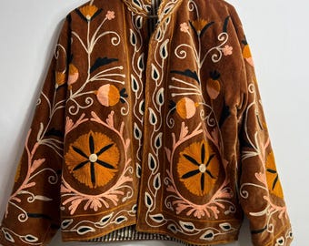 Suzani-jas bohofluwelen | Geborduurd Oezbeeks boho-jack | Cadeau voor haar