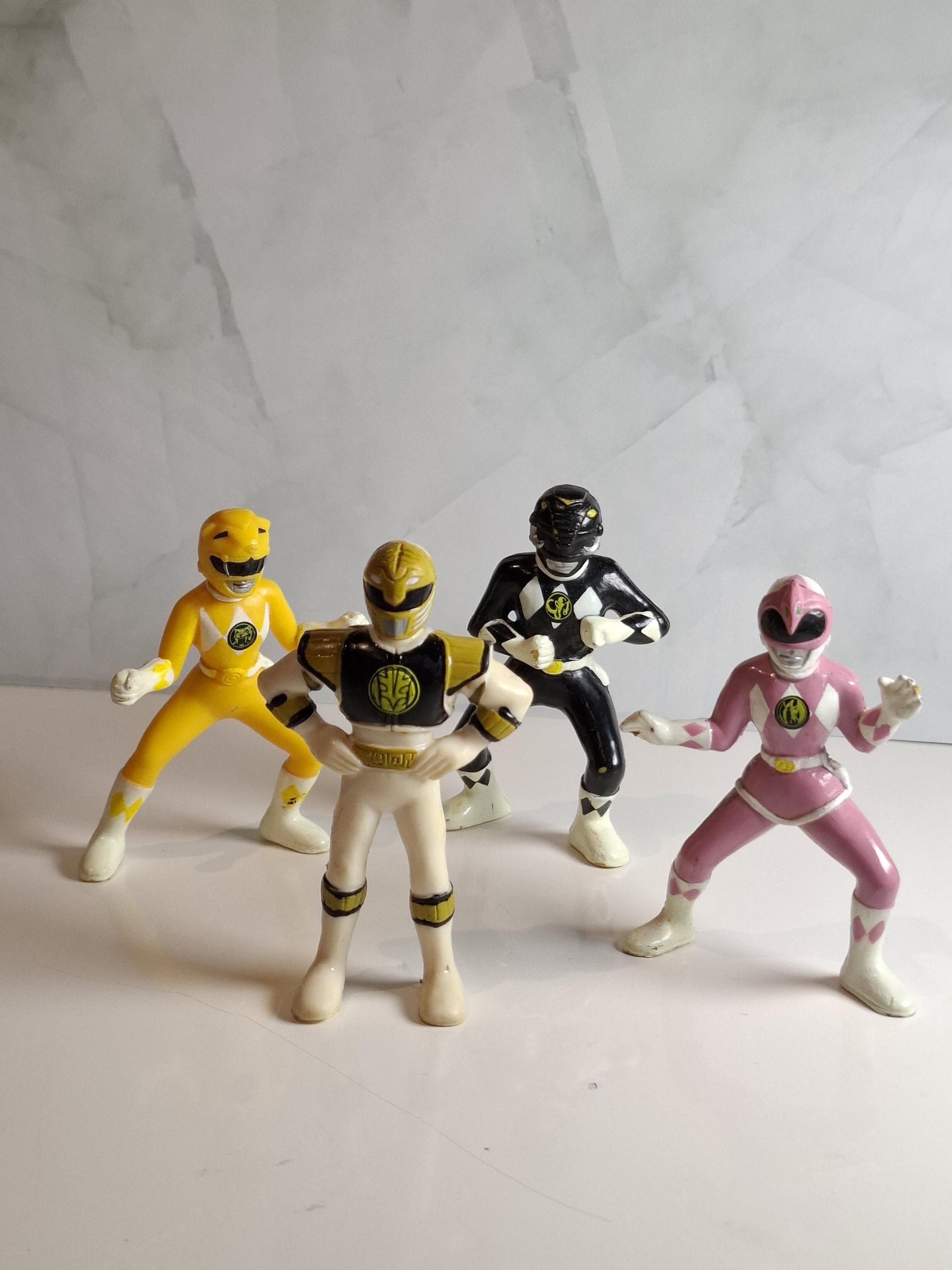 Power Rangers Lightning Collection S.P.D. A-Squad Yellow Ranger 6-Inch Figure