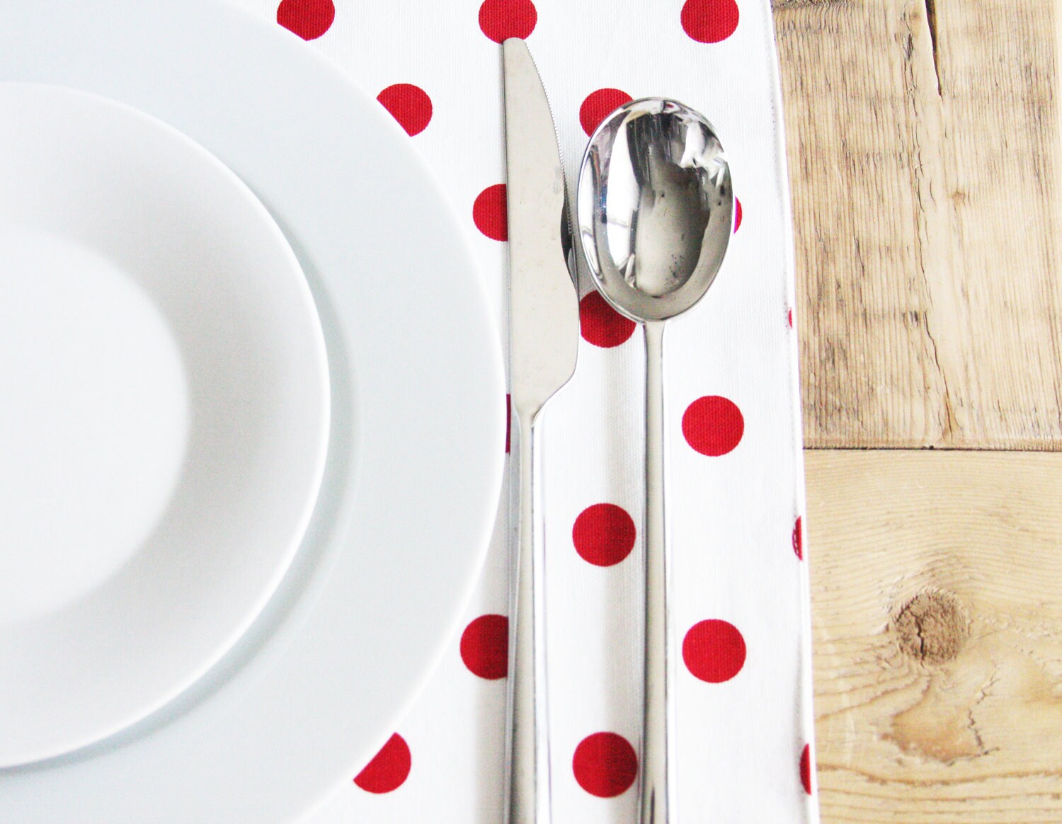 Cloth Placemats White with Red Dot Set of 4 As SEEN in Etsy