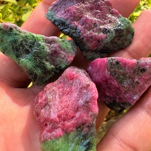 Rubis naturel en zoisite brute - Lot de pierres précieuses en vrac pour bijoux