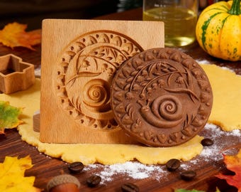 Snail Gingerbread Cookie Mold: Wooden Biscuit Baking Mold