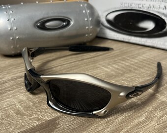 Oakley Splice Chrome Grey Sunglasses – Bold Y2K Wraparound W/ Dark