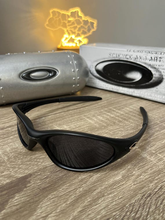 Oakley サングラス　ミニッツ オークリー ミニッツ 1.0：マットブラック Y2K ラップサングラス