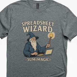 Koszulka Spreadsheet Wizard – zabawna koszulka z Excelem, prezent dla księgowego, koszulka z humorem biurowym na Gildan Softstyle