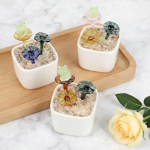 Prezent dla mamy, Bukiet ze szkła świecącego w ciemności, Ręcznie robiona szklana figurka rośliny, Kwiat dmuchany w szkle, Doniczka na sukulenty, Uroczy wystrój biurka