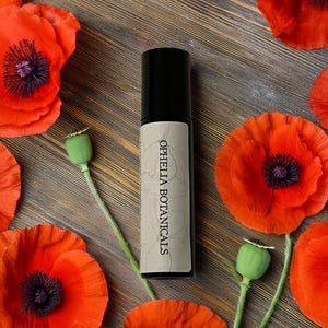 Pick Scent - Fragrance Oil - Perfume - Cologne - Amber Glass Bottle - Roll On