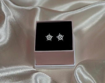 Sterling Silver Snowflake Stud Earrings | S925 Jewelry