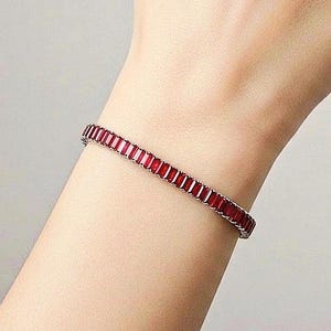 Rubin tennisarmband | Minimalistiskt ädelstensarmband | Elegant och lyxigt armband | Klassiska smycken i 925 sterlingsilver | Bästa presenten till henne