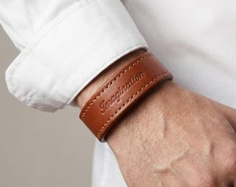 Vintage Style Leather Cuff Bracelet - Adjustable Unisex Wristband