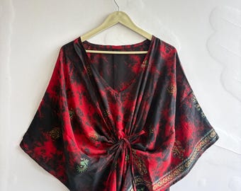 Kaftán de seda vintage hecho a mano, vestido bohemio indio sari teñido con la técnica tie-dye