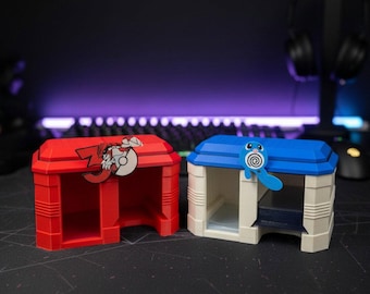 Pokémon Sammelkartenspiel Station - TopLoader & Penny Sleeve Dispenser Logo Option