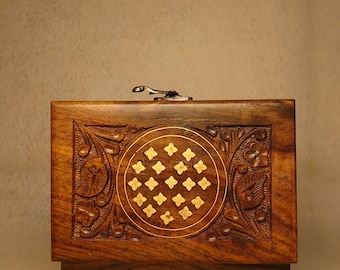 The Inscription (Naqqsh) – Artisan Carved Wooden Jewelry Box (4x6)