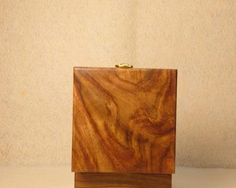 The Legend (Dastaan) – Classic Single Wooden Watch Storage Box