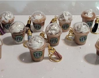 Llavero inspirado en Starbucks (marrón claro)