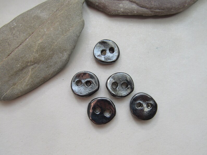 5 Small Round Dull Pewter Ceramic Buttons