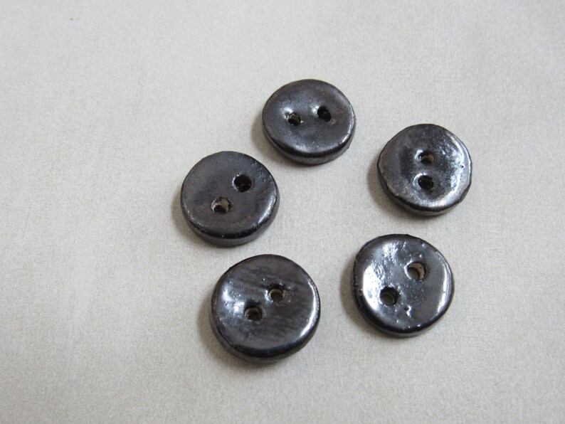 5 Small Round Dull Pewter Ceramic Buttons