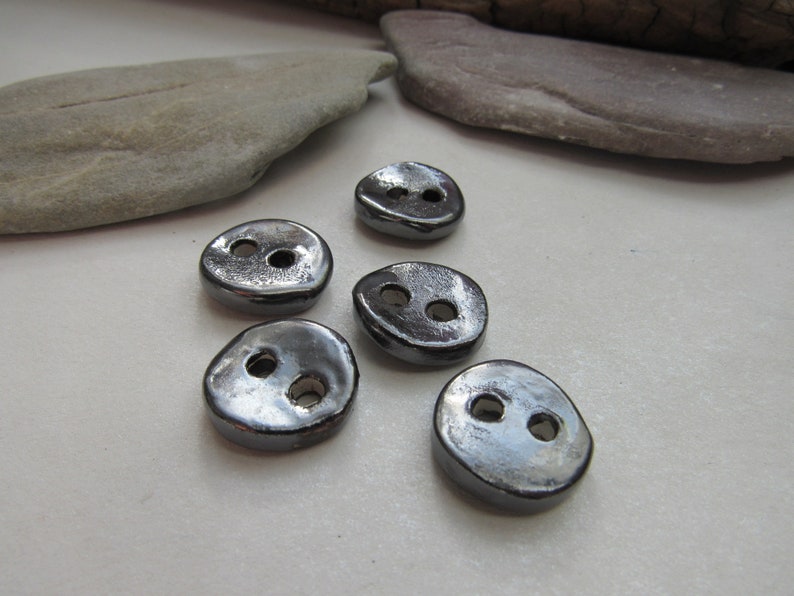 5 Small Round Dull Pewter Ceramic Buttons