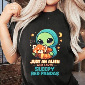 Alien Red Panda PNG, projekt miłośnika śpiącej pandy (pobieranie cyfrowe)