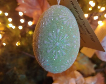 Traditional Peasant chicken egg (Glittery)
