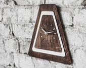 Mantel clocks Modern wall clocks Wooden clock Vintage wall clock Wood clock Custom clock Silent wall clock Farmhouse clock