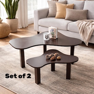 オーバルコーヒーテーブル2脚セット – ハンドメイドバーチ合板 – スカンジナビア風ネストテーブル