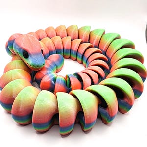 3D Printed Articulated Snake Fidget, Rainbow, 3-Foot Long