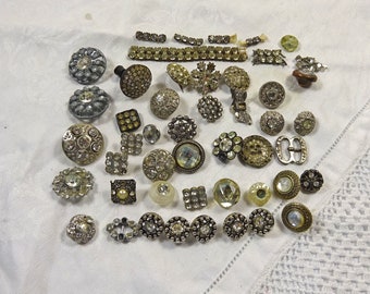 Collection of vintage paste set buttons etc - metal and plastic, for spares and repairs  (Ref SEB879)