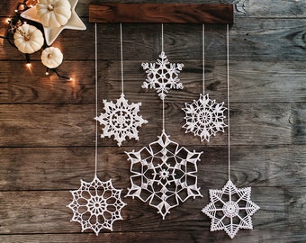 Wall decor, elegant Christmas decoration, crochet snowflakes mobile, christmas wall art, crochet wall hanging, unique holiday home decor