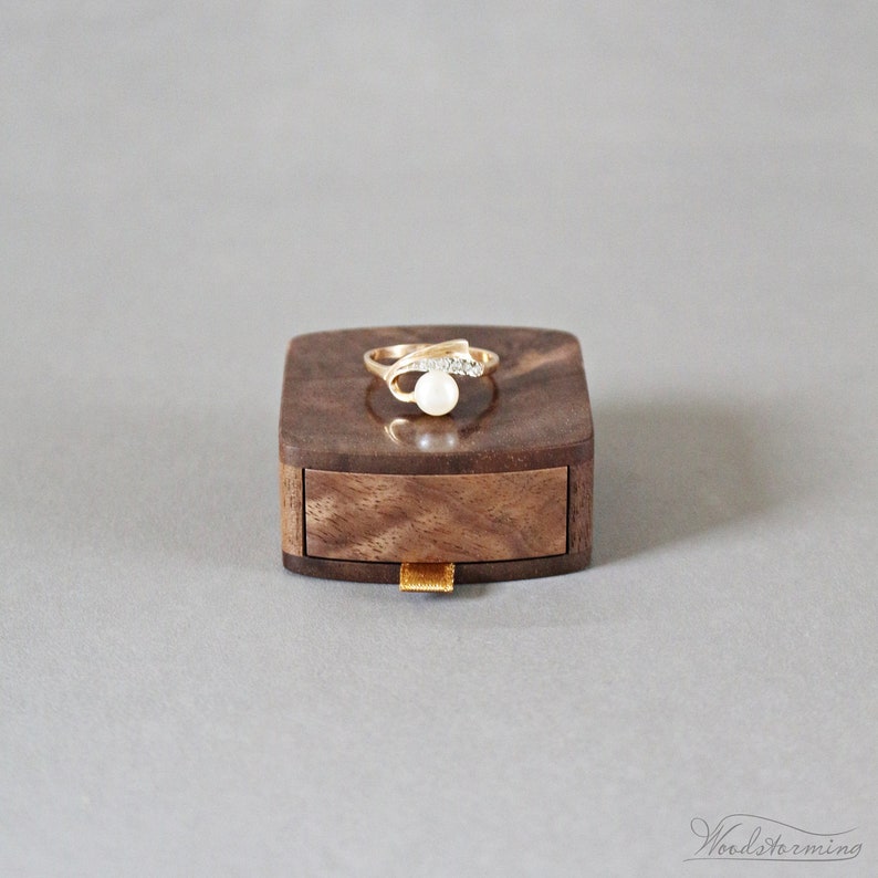 Unique slim engagement ring box, small wooden proposal ring box, pocket size ring holder by Woodstorming image 3