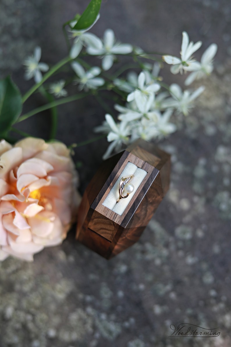 Wooden hexagon ring box, ring proposal box, modern minimalist ring box, ring display box by Woodstorming image 2