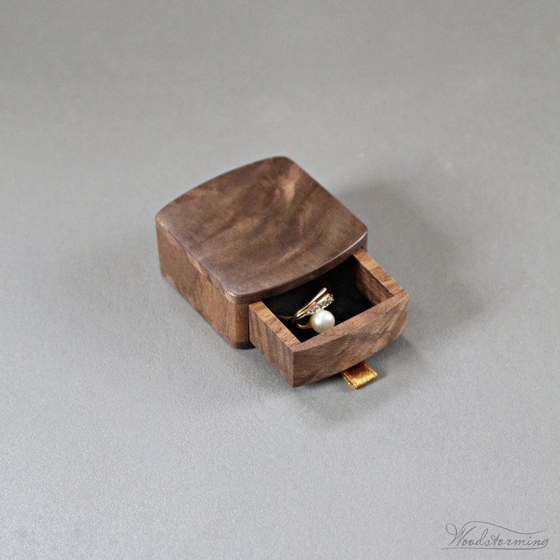 Unique slim engagement ring box, small wooden proposal ring box, pocket size ring holder by Woodstorming image 2