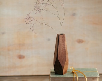 Wavy wood vase, minimalist flower vase - bud vase, housewarming gift, table centerpiece, stick vase