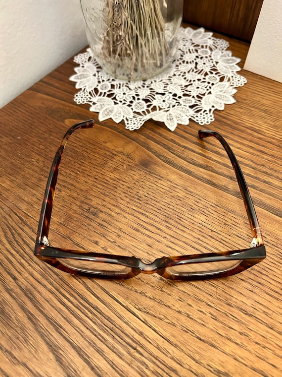 Vintage Tortoiseshell Rectangular Eyeglasses Fram… - image 6