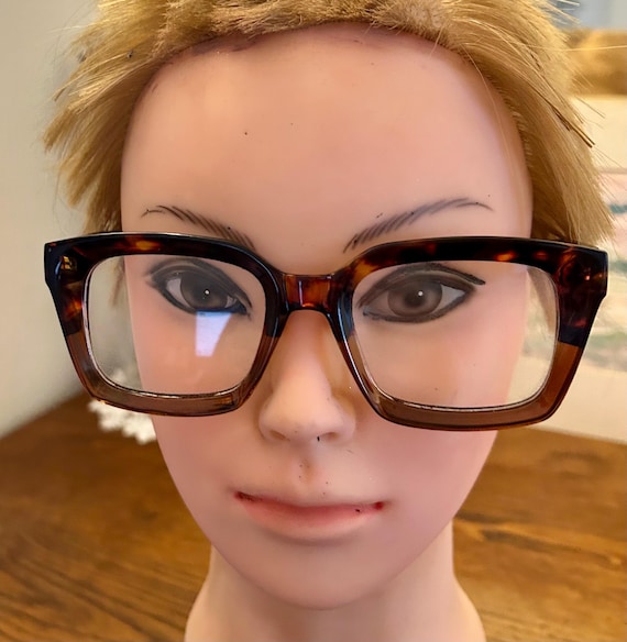 Vintage Tortoiseshell Rectangular Eyeglasses Fram… - image 3