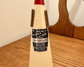Vintage Humes & Berg Trumpet Mute – Red and White Stonelined Straight Mute