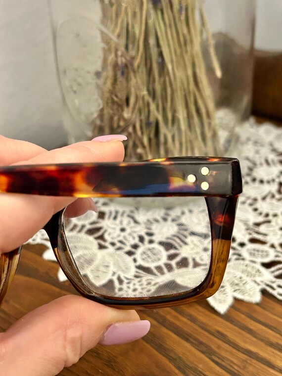 Vintage Tortoiseshell Rectangular Eyeglasses Fram… - image 10