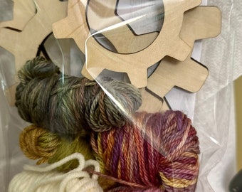 Flower Looms: Mini Weaving Kit with Mystery Fiber Pack