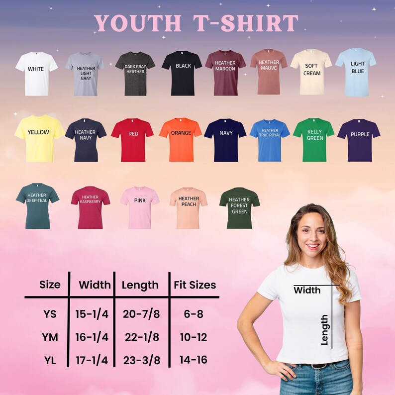 Puede incluir: Una exhibici&oacute;n de camisetas juveniles en varios colores, incluyendo blanco, negro y rojo. La imagen incluye una tabla de tallas con medidas en pulgadas y tallas de ajuste. Una mujer con una camiseta blanca tambi&eacute;n est&aacute; en la imagen.