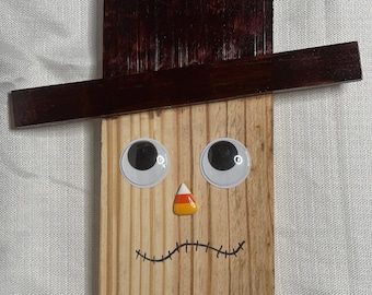 Handmade Wooden Scarecrow Decor – Rustic Fall Halloween Sign