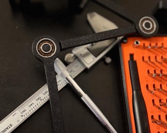 Triple Pendulum Toy