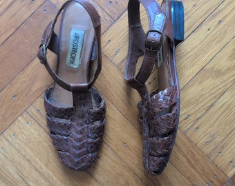 Sandalias planas Huarache de cuero marrón estilo vintage de los años 80, marca Apostrophe, hechas en Brasil, talla 8 (38).